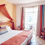Do Cerro Hotel 4*
