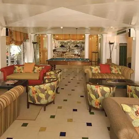 Do Cerro Hotell 4*