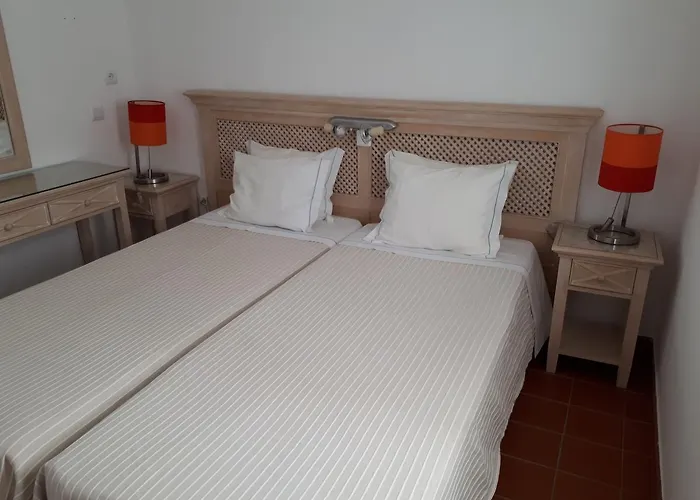 Do Cerro ホテル 4*