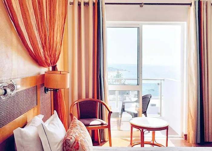 Do Cerro アルブフェイラ