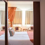 Do Cerro Hotel
