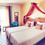 Do Cerro فندق البوفيرا